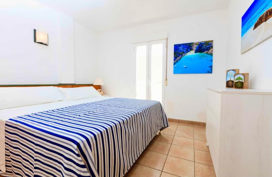 דירות אס פוחולס Apartamento Sa Varadero 2D Vista Mare Laterale מראה חיצוני תמונה